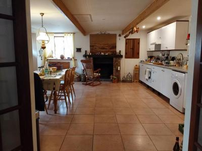 For sale Glomel 4 rooms 91 m2 Cotes d'armor (22110) photo 4