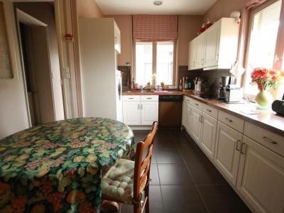 For sale Cambrai 9 rooms 215 m2 Nord (59400) photo 3