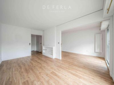 For sale Paris-15eme-arrondissement 2 rooms 52 m2 Paris (75015) photo 0