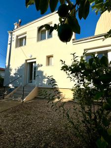 For sale Beziers 4 rooms 86 m2 Herault (34500) photo 3