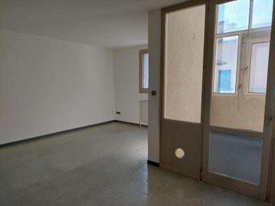 For sale Avignon 3 rooms 64 m2 Vaucluse (84000) photo 2