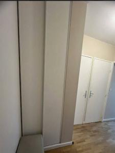 Louer Appartement 49 m2 Courbevoie