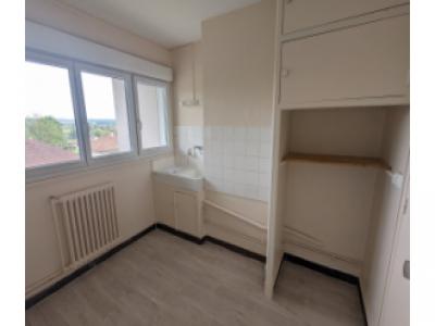 Louer Appartement 63 m2 Ciry-le-noble