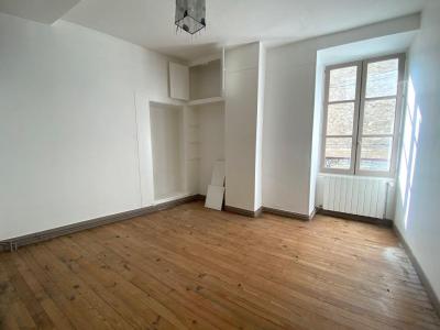 For sale Etampes 3 rooms 47 m2 Essonne (91150) photo 1