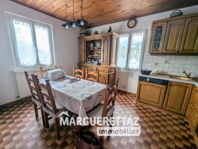 For sale Cluses 6 rooms 109 m2 Haute savoie (74300) photo 4