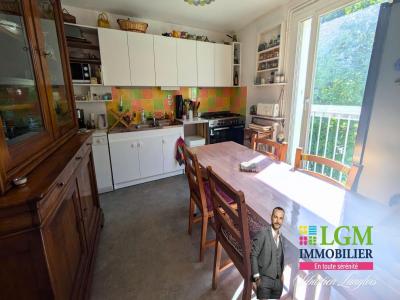 For sale Crolles 4 rooms 77 m2 Isere (38190) photo 3