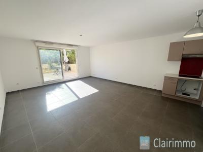 For sale Marseille-13eme-arrondissement 3 rooms 65 m2 Bouches du Rhone (13013) photo 2