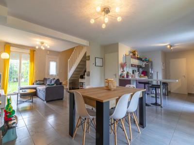 For sale Romorantin-lanthenay 6 rooms 101 m2 Loir et cher (41200) photo 2