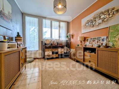 For sale Grenoble 4 rooms 72 m2 Isere (38100) photo 4