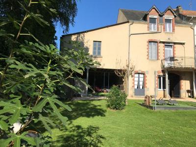 For sale Pouzauges 5 rooms 102 m2 Vendee (85700) photo 1