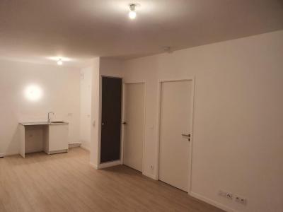 For rent Villiers-sur-marne 2 rooms 45 m2 Val de Marne (94350) photo 1