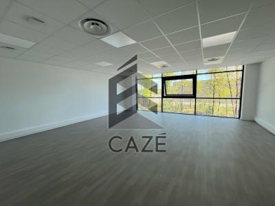 Louer Commerce 290 m2 Merignac