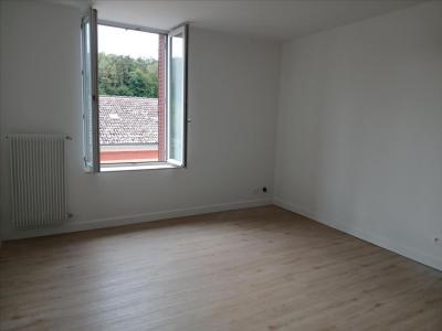 Louer Appartement Monnerie-le-montel 455 euros