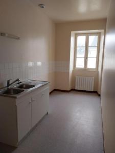 Annonce Location 3 pices Appartement Sainte-catherine-de-fierbois 37