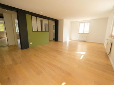 For sale Saint-etienne 5 rooms 99 m2 Loire (42000) photo 0