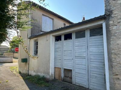 For sale Aigre RUFFEC 6 rooms 122 m2 Charente (16140) photo 2