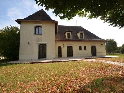 For sale Montpon-menesterol 10 rooms 274 m2 Dordogne (24700) photo 2