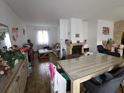 For sale Rochenard 5 rooms 114 m2 Deux sevres (79270) photo 2