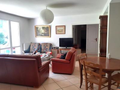 For sale Vaulx-en-velin 5 rooms 93 m2 Rhone (69120) photo 1