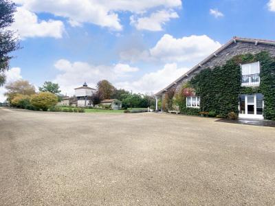 For sale Saint-andre-le-coq 8 rooms 240 m2 Puy de dome (63310) photo 2