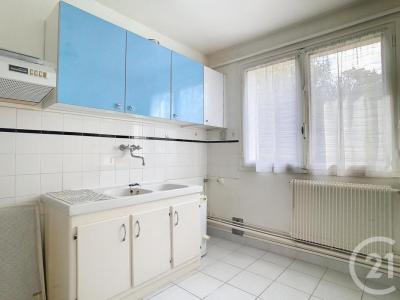 For sale Thiais 4 rooms 73 m2 Val de Marne (94320) photo 2