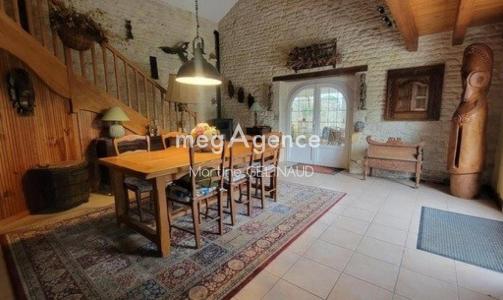 For sale Saint-jean-d'angely 9 rooms 248 m2 Charente maritime (17400) photo 4