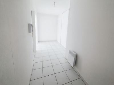 For sale Angers 3 rooms 75 m2 Maine et loire (49000) photo 4