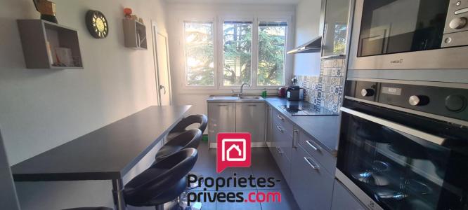 For sale Villeurbanne 4 rooms 71 m2 Rhone (69100) photo 0