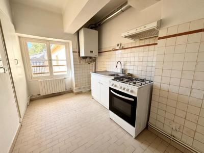 For rent Avignon 3 rooms 84 m2 Vaucluse (84000) photo 1