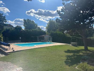 For sale Entraigues-sur-la-sorgue 5 rooms 120 m2 Vaucluse (84320) photo 1