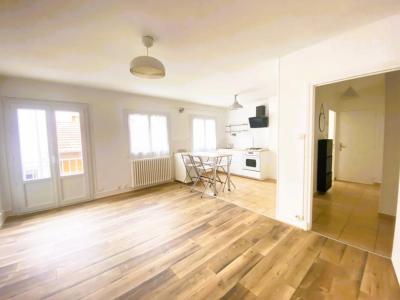 For sale Vichy 2 rooms 45 m2 Allier (03200) photo 1