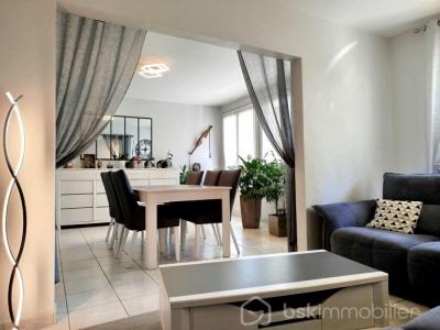 Acheter Appartement Plessis-trevise 273000 euros