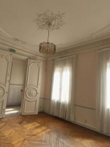 For sale Compiegne 14 rooms 443 m2 Oise (60200) photo 4