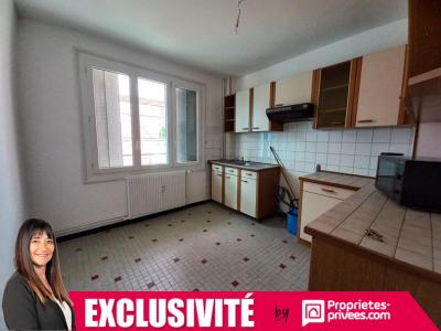 For sale Riorges 4 rooms 72 m2 Loire (42153) photo 3