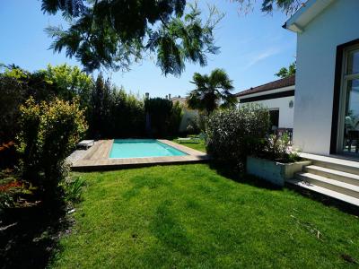 For sale Bouscat 7 rooms 208 m2 Gironde (33110) photo 2