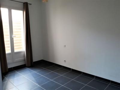 For rent Arles 2 rooms 48 m2 Bouches du Rhone (13200) photo 4