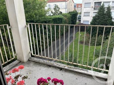 For sale Fontenay-sous-bois 2 rooms 55 m2 Val de Marne (94120) photo 1