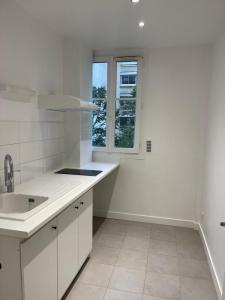 Louer Appartement Paris-15eme-arrondissement 2215 euros