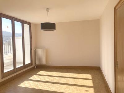 For rent Clermont-ferrand 5 rooms 90 m2 Puy de dome (63000) photo 1