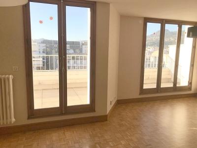 For rent Clermont-ferrand 5 rooms 90 m2 Puy de dome (63000) photo 2