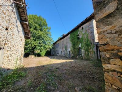 For sale Brigueuil CONFOLENS 9 rooms 235 m2 Charente (16420) photo 2