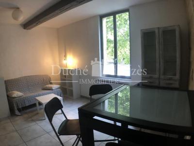 For rent Uzes 2 rooms 29 m2 Gard (30700) photo 3