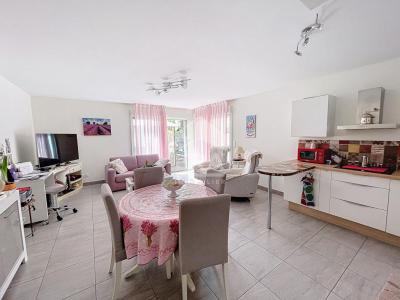 For sale Saint-laurent-du-var 2 rooms 60 m2 Alpes Maritimes (06700) photo 0