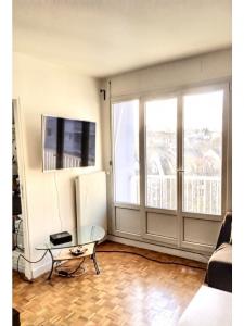 For rent Fontenay-sous-bois 4 rooms 77 m2 Val de Marne (94120) photo 4