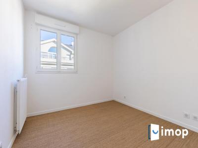 For sale Noisy-le-grand 3 rooms 62 m2 Seine saint denis (93160) photo 4