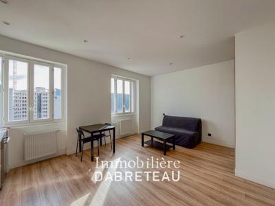 For rent Lyon-6eme-arrondissement 1 room 25 m2 Rhone (69006) photo 1