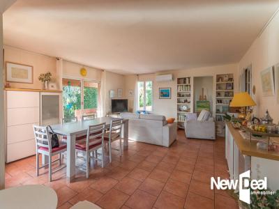 For sale Saint-paul-en-foret 4 rooms 108 m2 Var (83440) photo 2