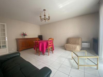 For sale Nantes 3 rooms 67 m2 Loire atlantique (44000) photo 2