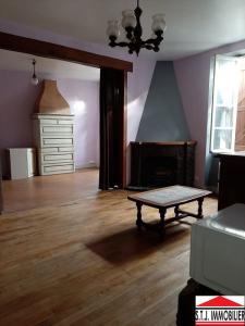 For sale Brigueuil 5 rooms 99 m2 Charente (16420) photo 1