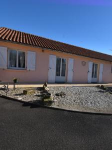 For sale Vindelle NORD (communes au Nord d'Angoulme) 5 rooms 122 m2 Charente (16430) photo 2